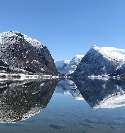 Kjosnes Vakantiehuis Skei (Sogn og Fjordane)
